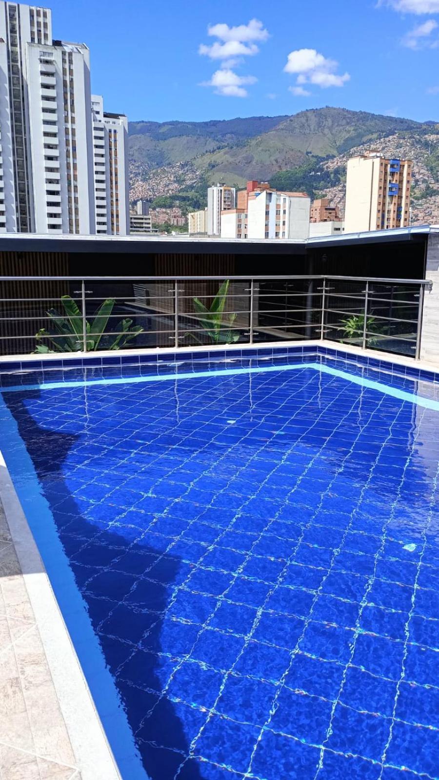 California 4* Medellin